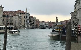 Palazzo Grassi&Accademia Bridge superb House