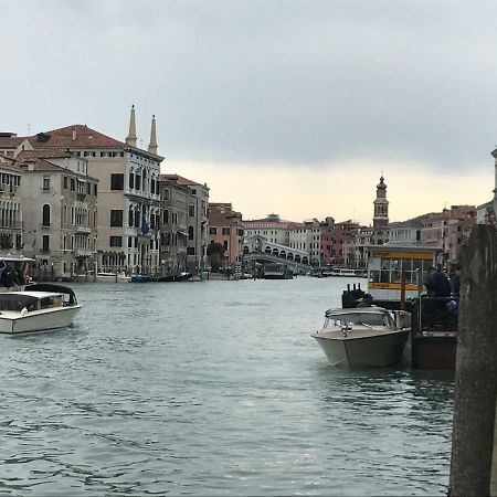 Appartamento Palazzo Grassi&Accademia Bridge superb House Venezia Esterno foto