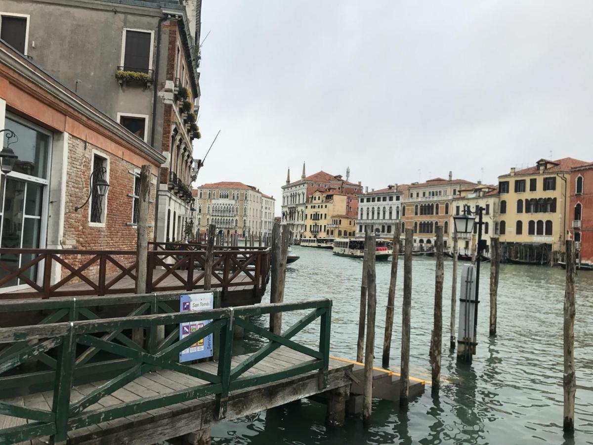 Appartamento Palazzo Grassi&Accademia Bridge superb House Venezia Esterno foto