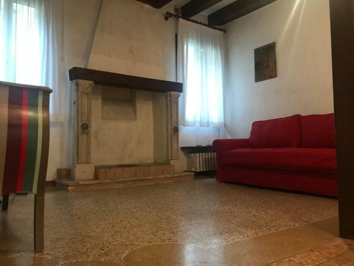 Appartamento Palazzo Grassi&Accademia Bridge superb House Venezia Esterno foto